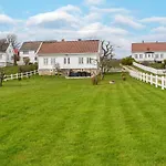 3 Bedroom Cozy In Lindesnes *