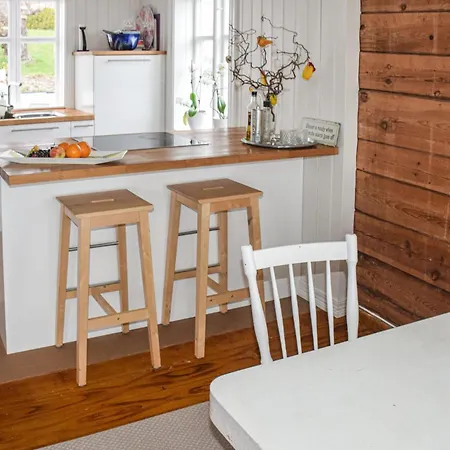 3 Bedroom Cozy In Lindesnes Дом отдыха Spangereid