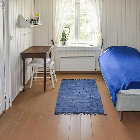 3 Bedroom Cozy In Lindesnes * Spangereid