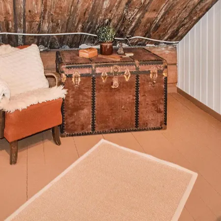 3 Bedroom Cozy In Lindesnes 度假居